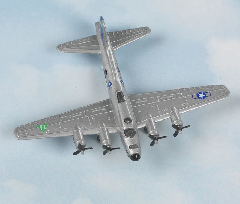 B-17 Flying Fortress (w/ silver markings)