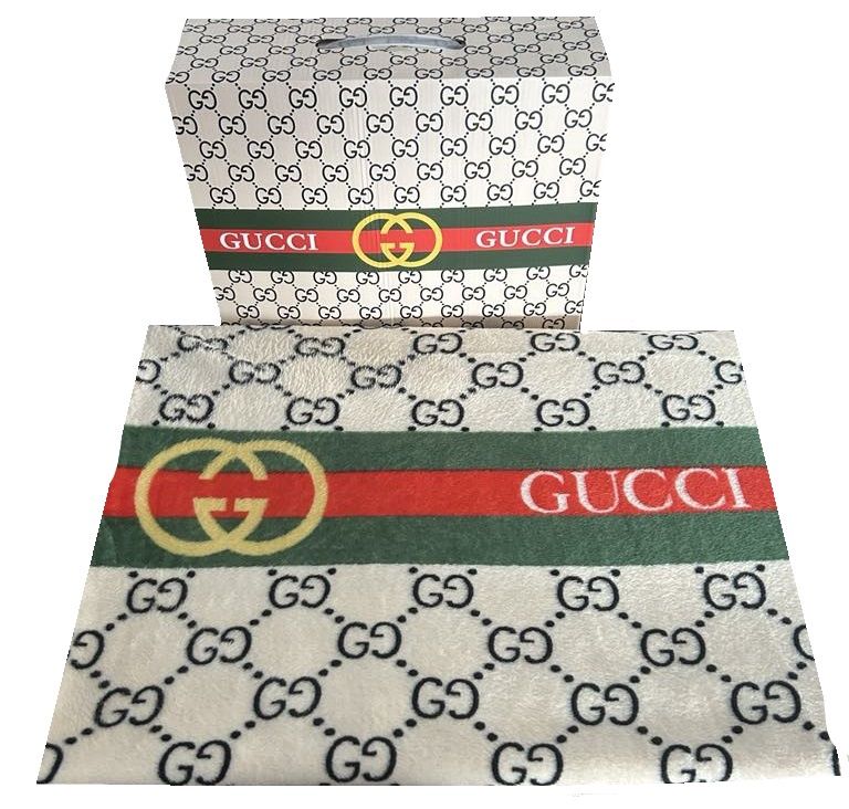 Couverture Gucci