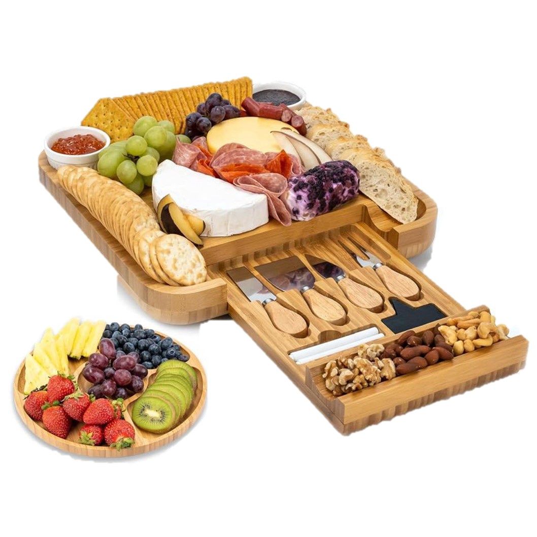 Plateau de présentation avec couteaux