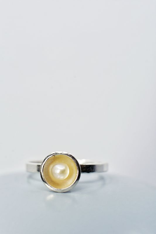 Drogocenna perła - pierścionek