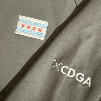 Cutter &amp; Buck Chicago Flag/Clubs Crew Neck Men's Pullover - Grey