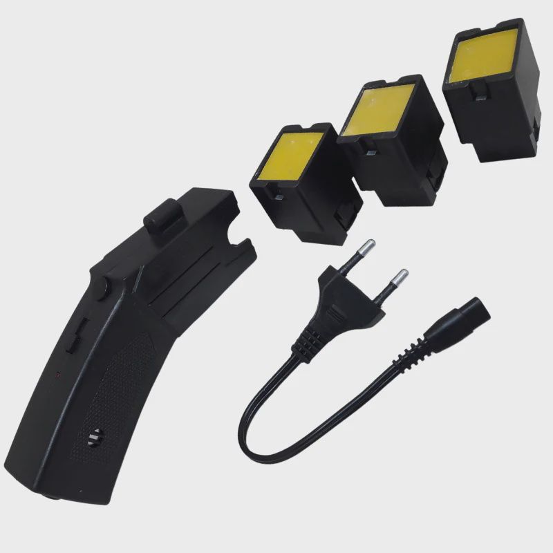 CYTAC TAZER WITH 3 CARTRIDGES