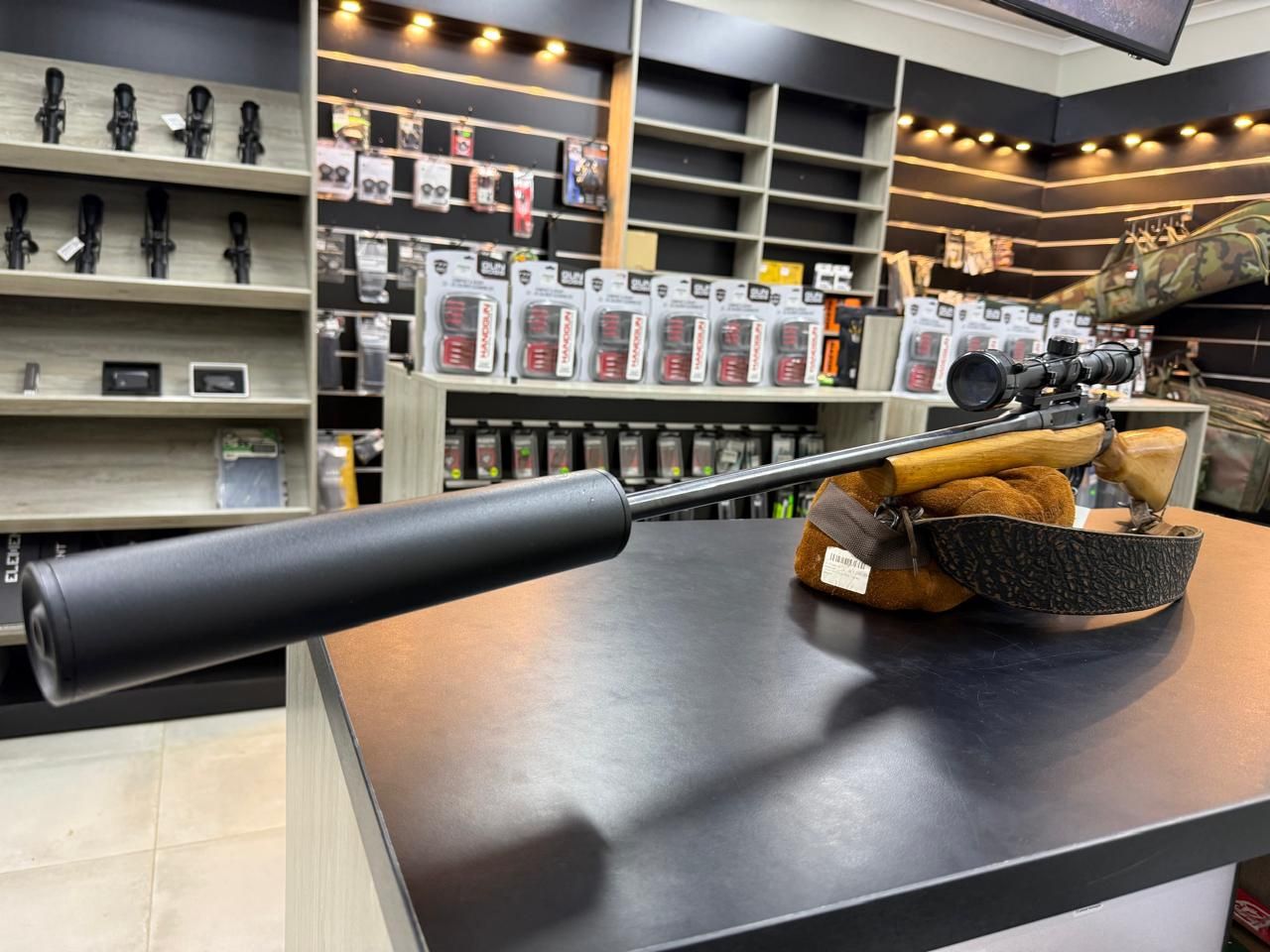 SECOND HAND LEE ENFIELD 303 WITH SILENCER AND SCOPE