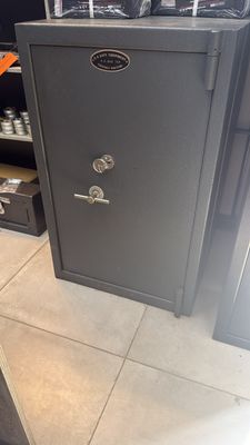 2ND HAND S.A SAFE EQUIPMENT SAFE