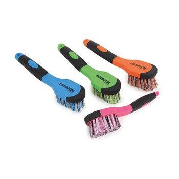 Bucket Brush