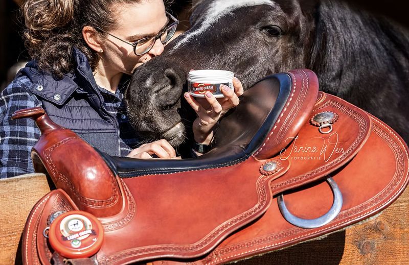 Leovet Leather Cream