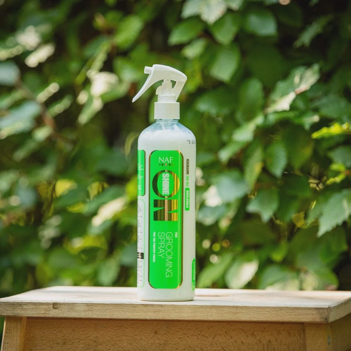 NAF Shine On spray