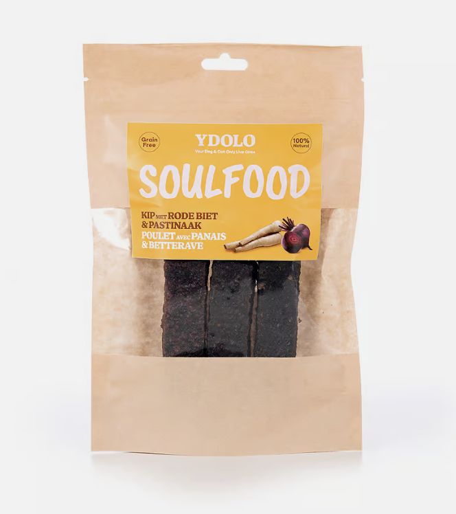 Ydolo soulfood repen kip met rode biet en pastinaak