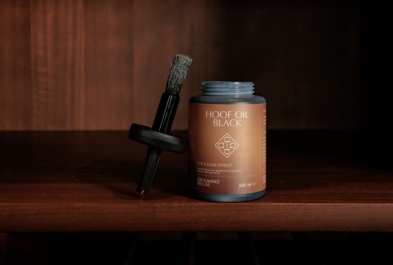 Grooming Deluxe Hoof Oil Black