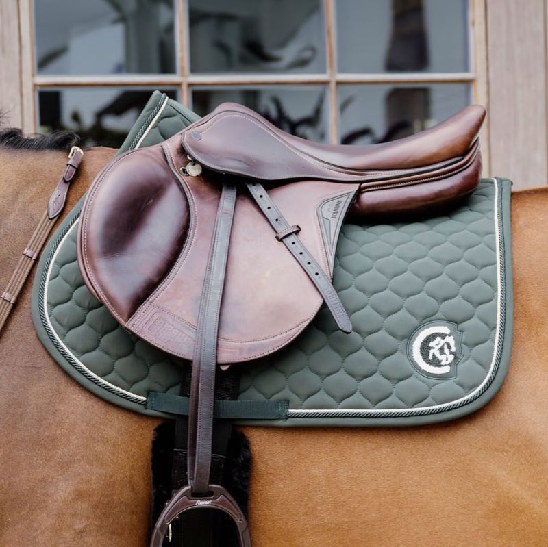 Kentucky Zadeldoek Onion Quilt 3D Logo Jumping