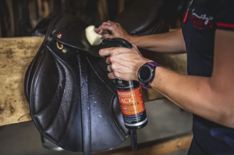 Carr &amp; Day &amp; Martin Belvoir Tack Conditioner