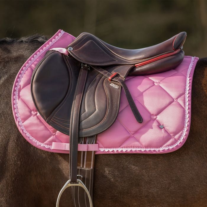 QHP zadeldek Lyvia roze pony