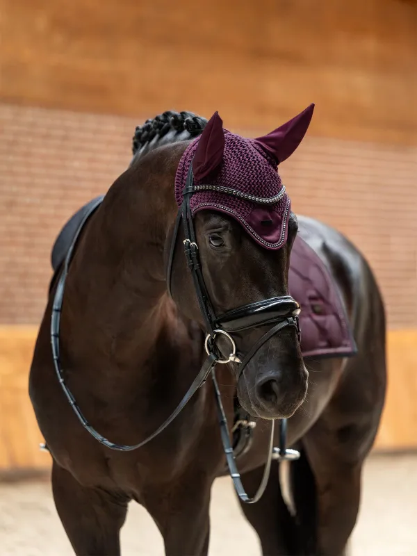 Equestrian Stockholm oornet modern Crystal shine mauve wine Full