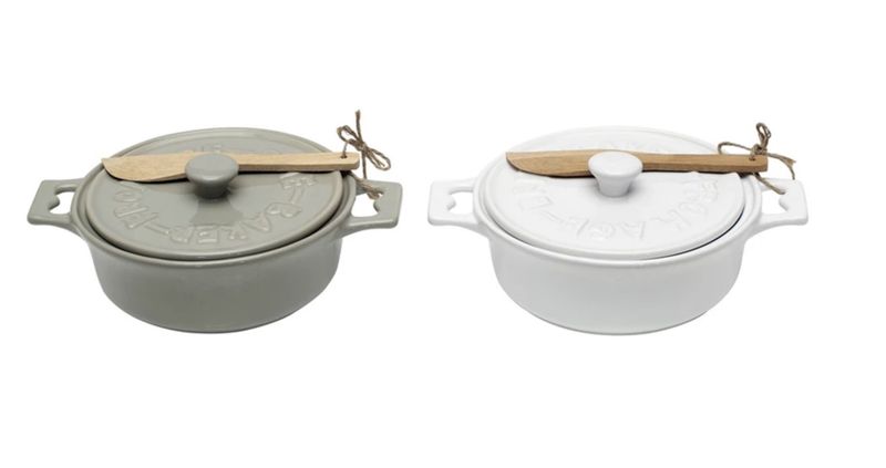 Brie Baker with Lid and Spreader