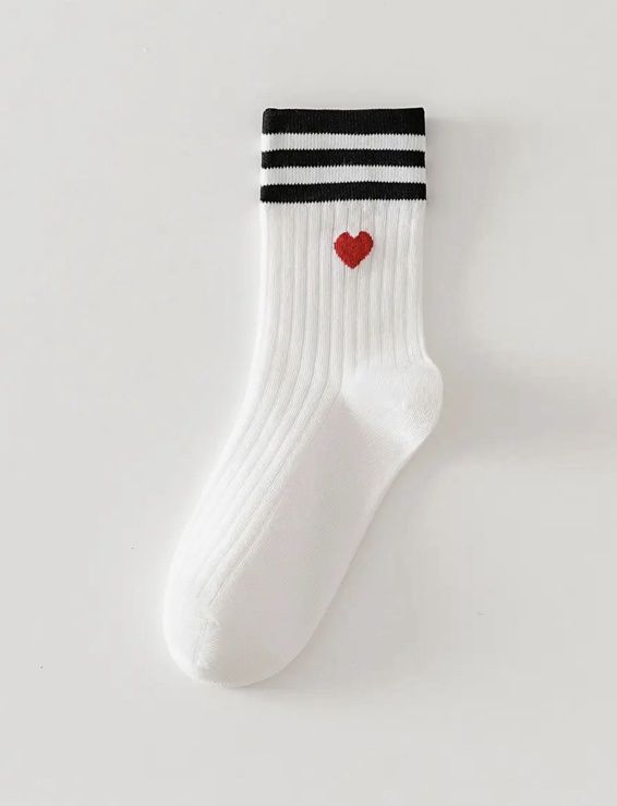 College Style Heart Crew Sock Black/Red