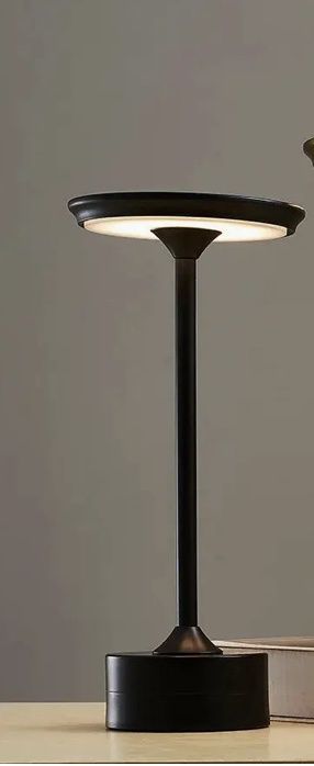 Metal Lamp Black