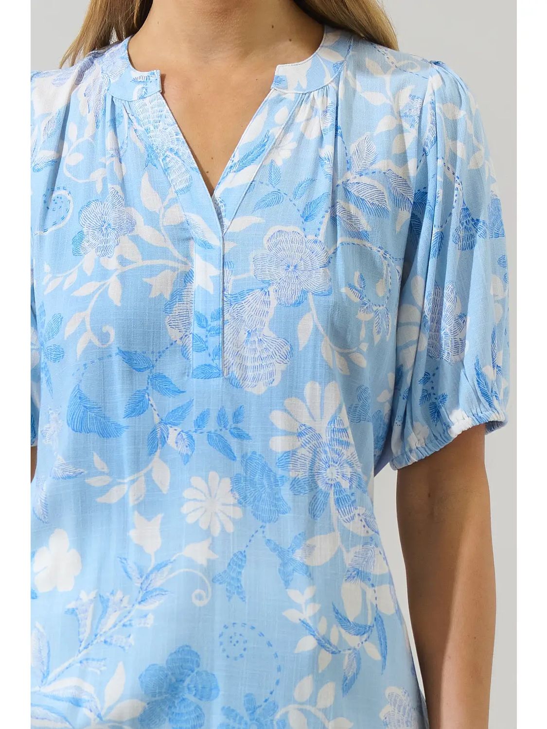Seraphina Floral Vani Split Neck Top