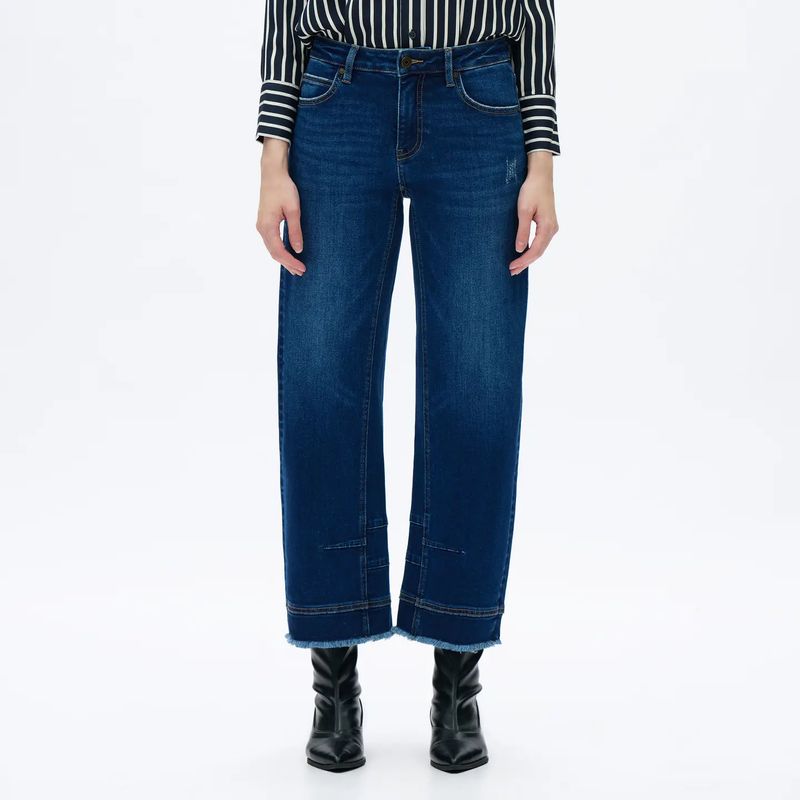 Mid Rise Barrel Jeans with Raw Hem BYOX019