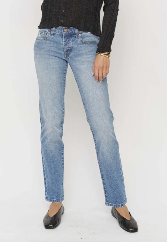 Chester Low Rise Slim Straight Classic Worn Indigo