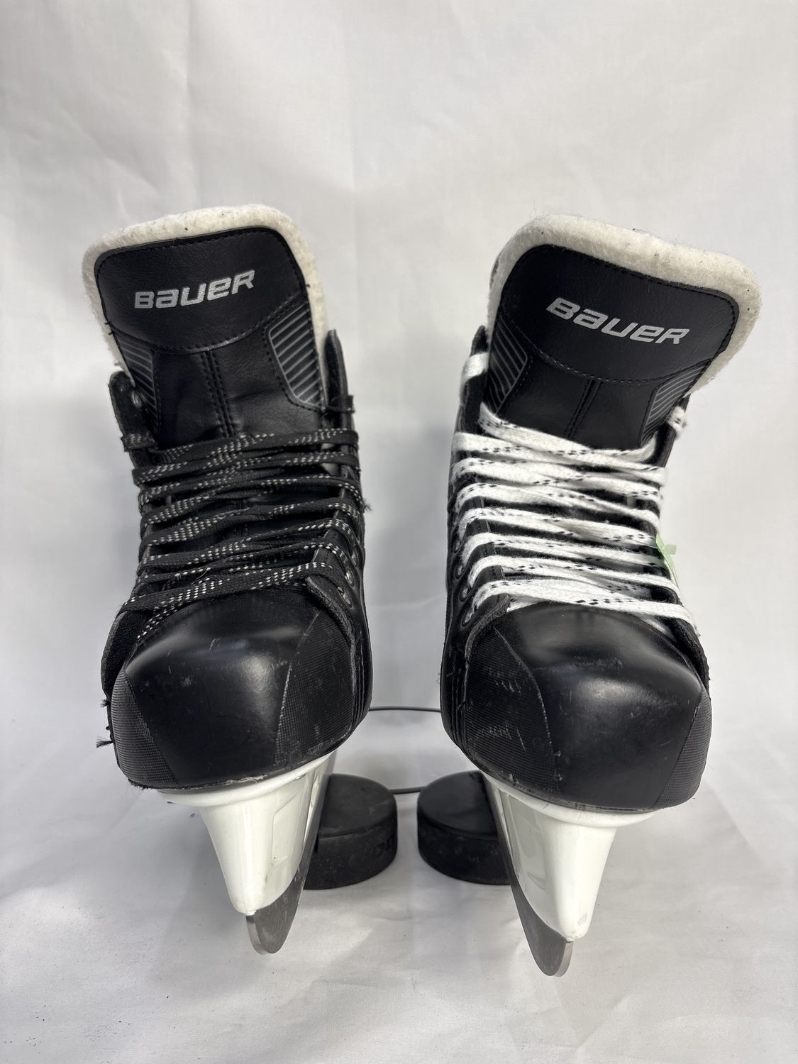 Used Bauer Supreme ONE 20 Skates Size 6