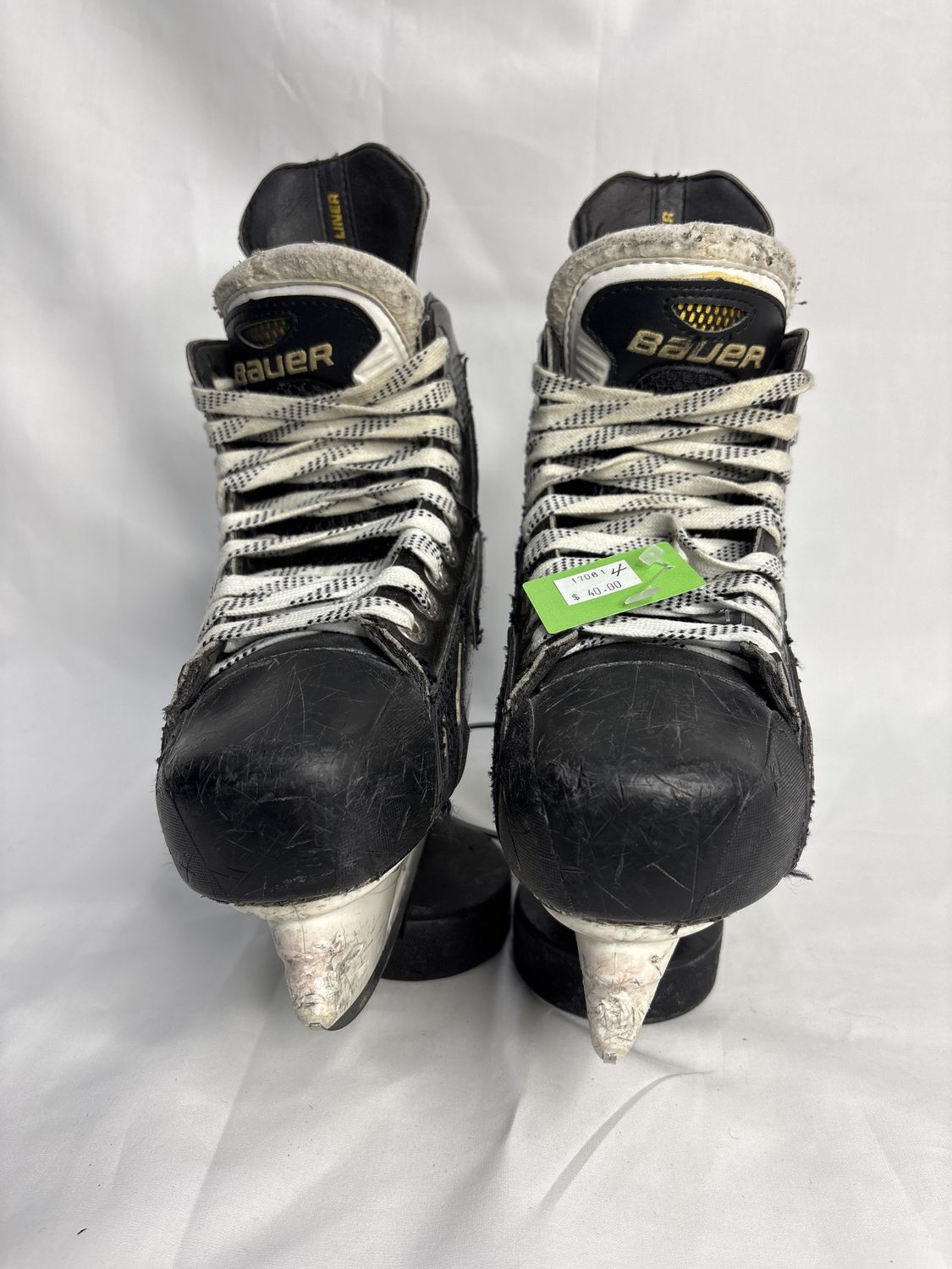 Used Bauer Supreme One 100 Skate Size 4