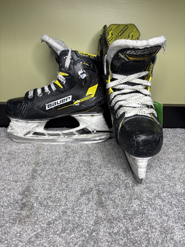 Used Bauer Supreme M4 Skates sz. 3D