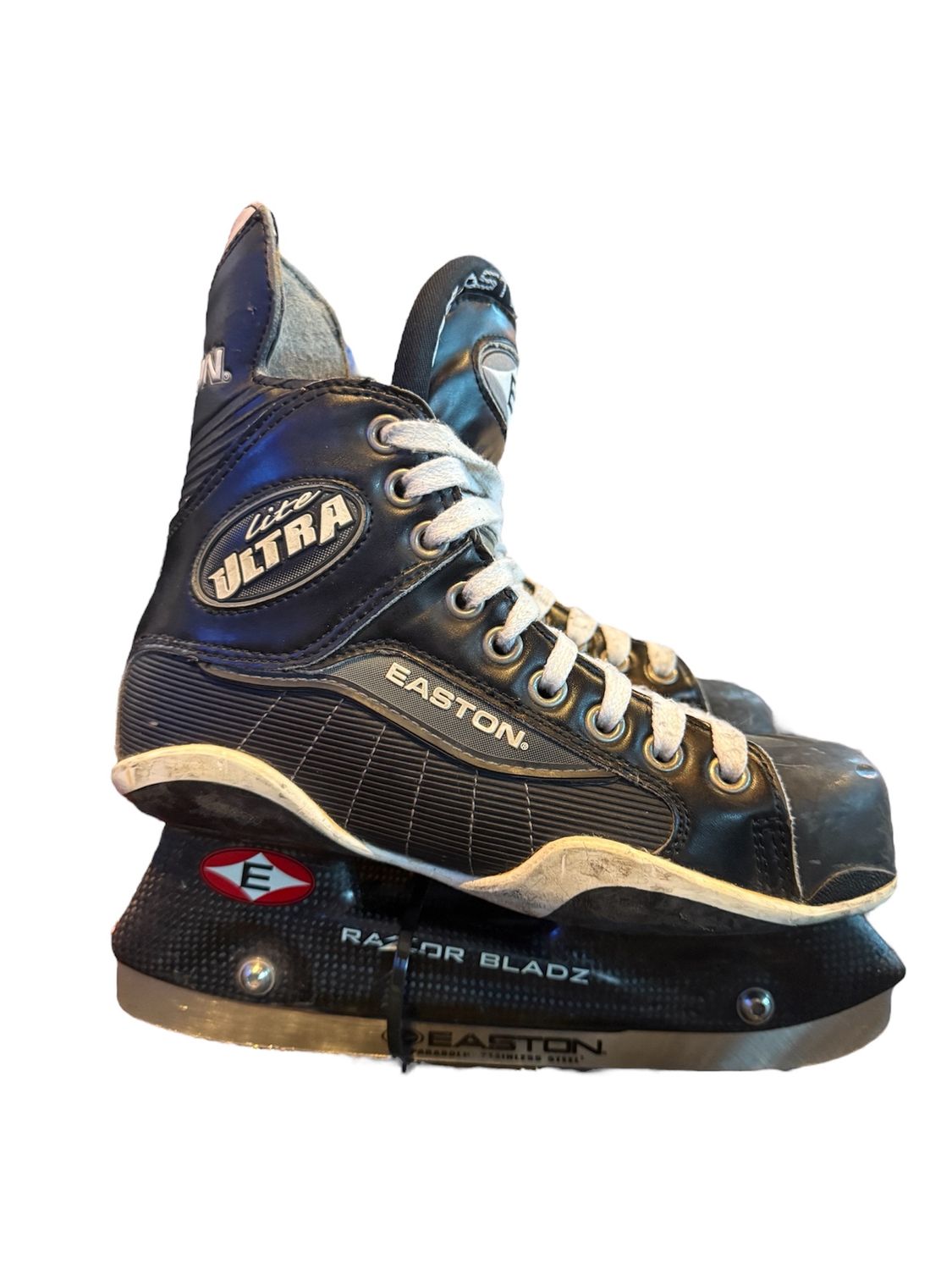 Used Easton Ultra Lite Razor Bladz Skate sz.5