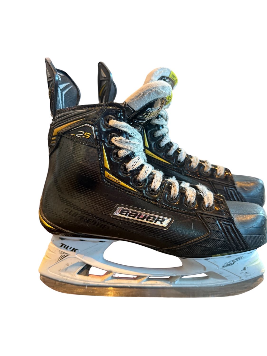 Used Bauer Supreme 2S Skates Size 5.5
