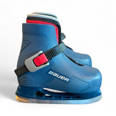 Used Bauer Pleasure Skates Yth 6/7- Blue