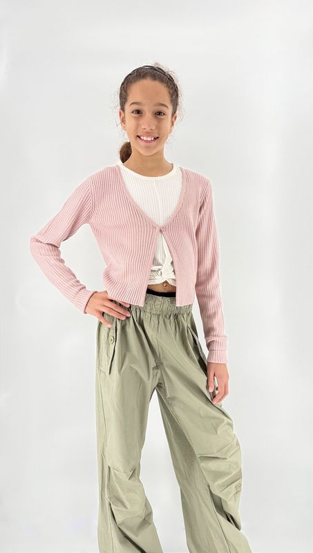 Trendy &amp; Comfortable: Khaki Cargo Pants for Teenage Girls