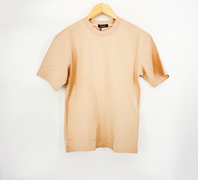 Stoer Effen T-shirt met Vintage Afwerking – Beige