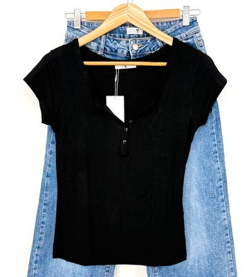 Zwarte t-shirt Henna