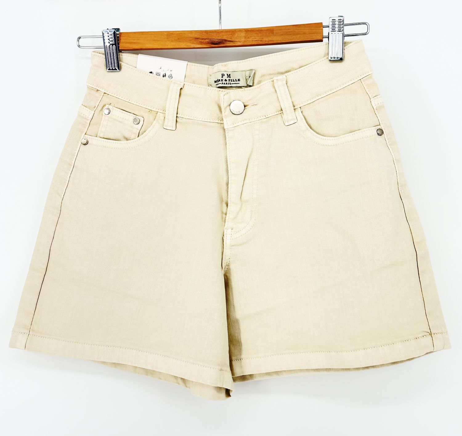 Beige short Golden heart