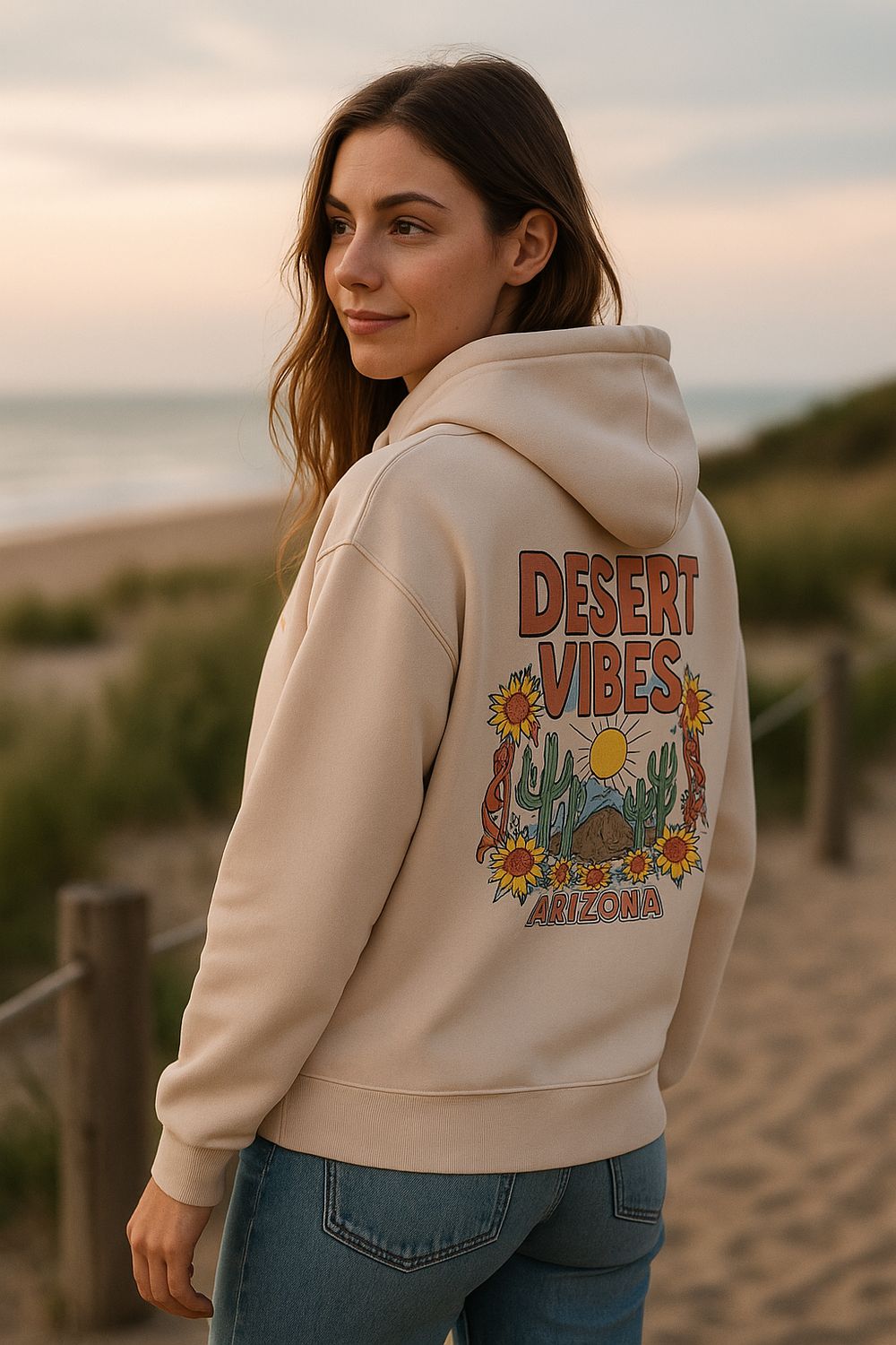 Beige Hoodie met “Desert Vibes” Print