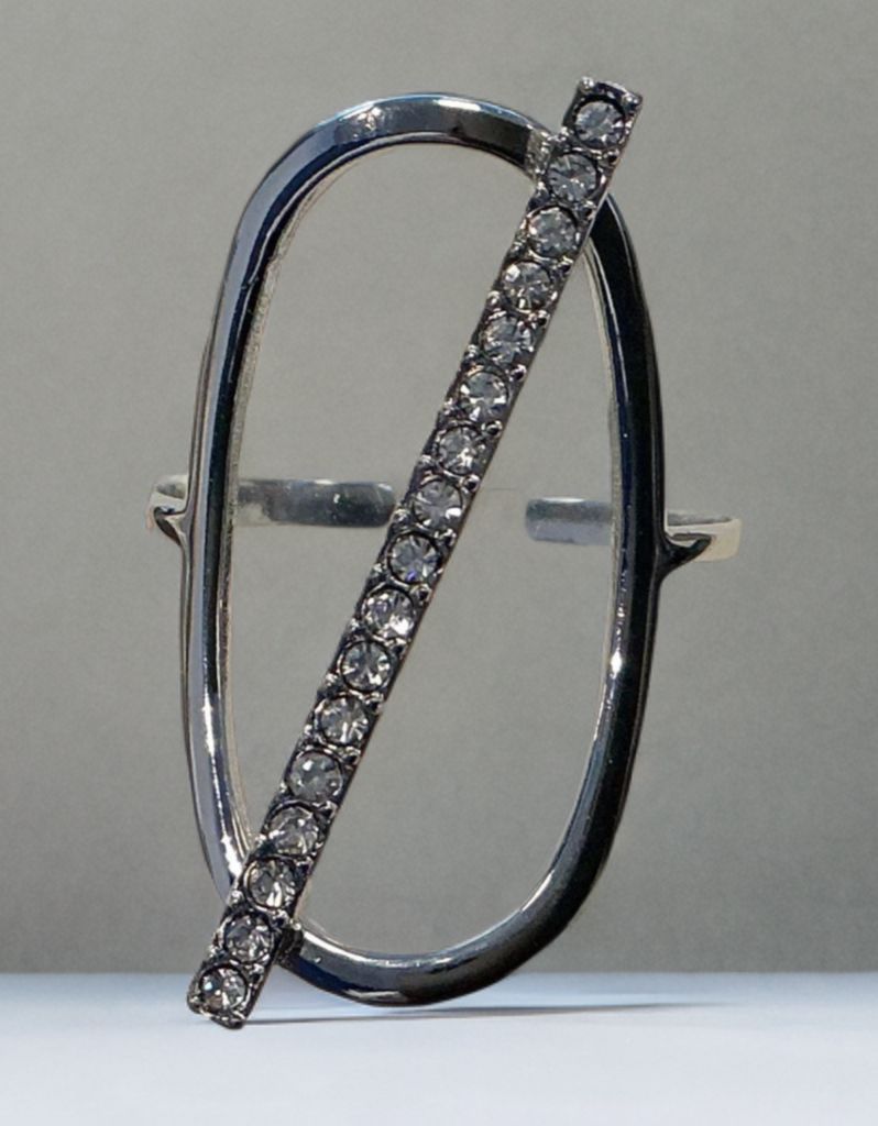 Zilverkleurige stainless steel ring met ovaal design en strass