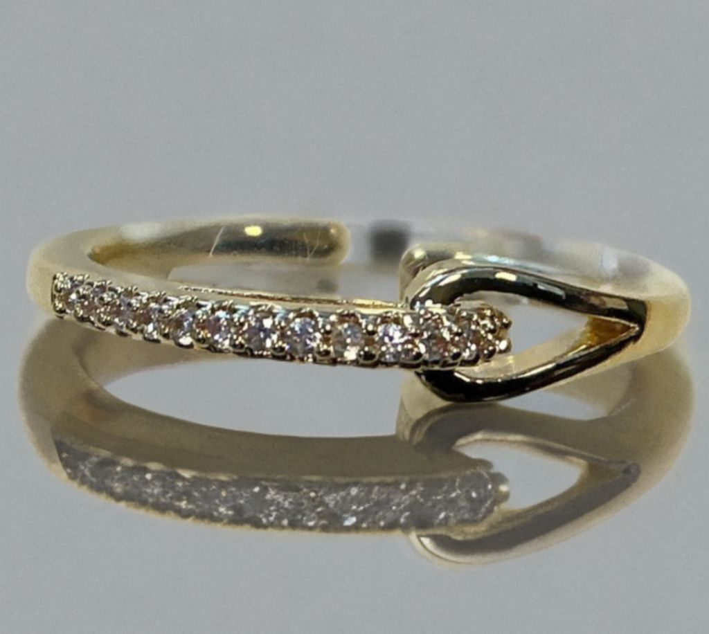 Goudkleurige ring met strass