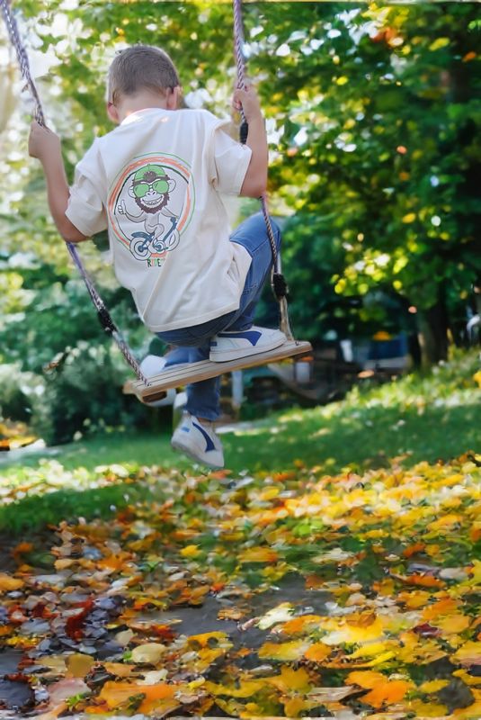 Beige T-shirt Monkey