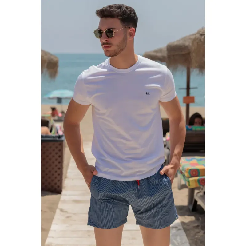 Eenvoudig witte T-shirt – Stijlvol &amp; Comfortabel