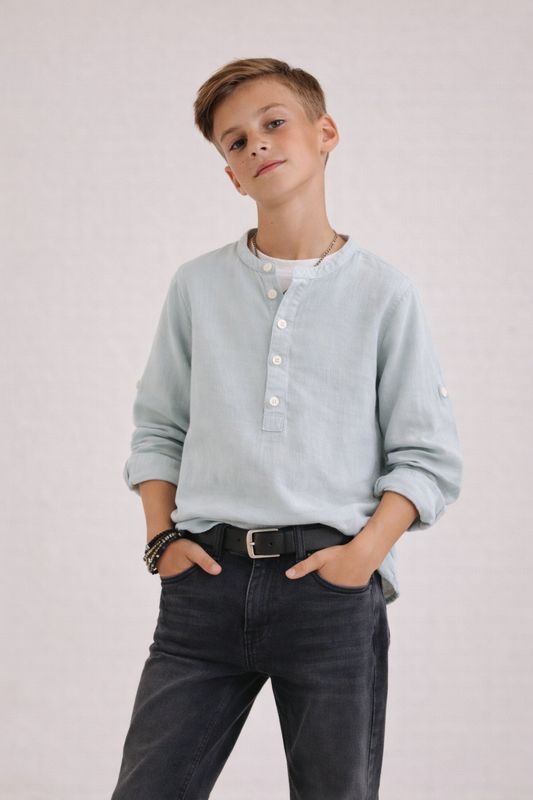 Zachtgroen hemd, feestcollectie