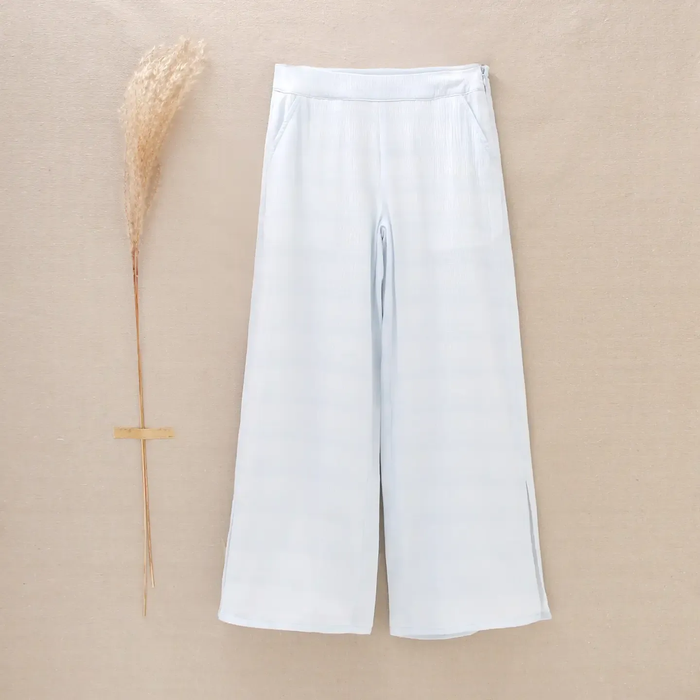Pastel blauwe broek, feestcollectie