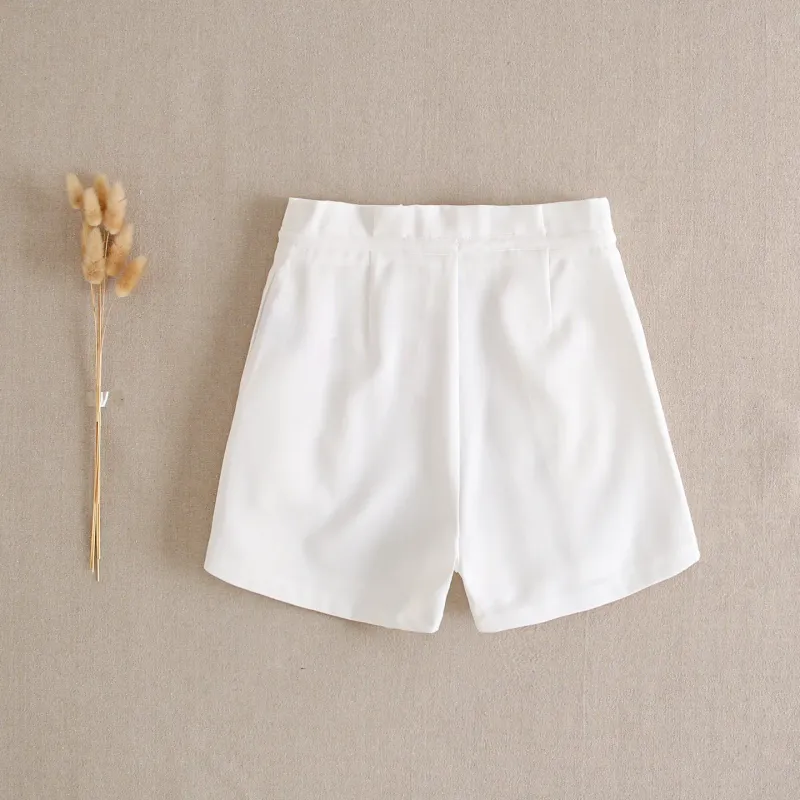 Witte short, feestcollectie