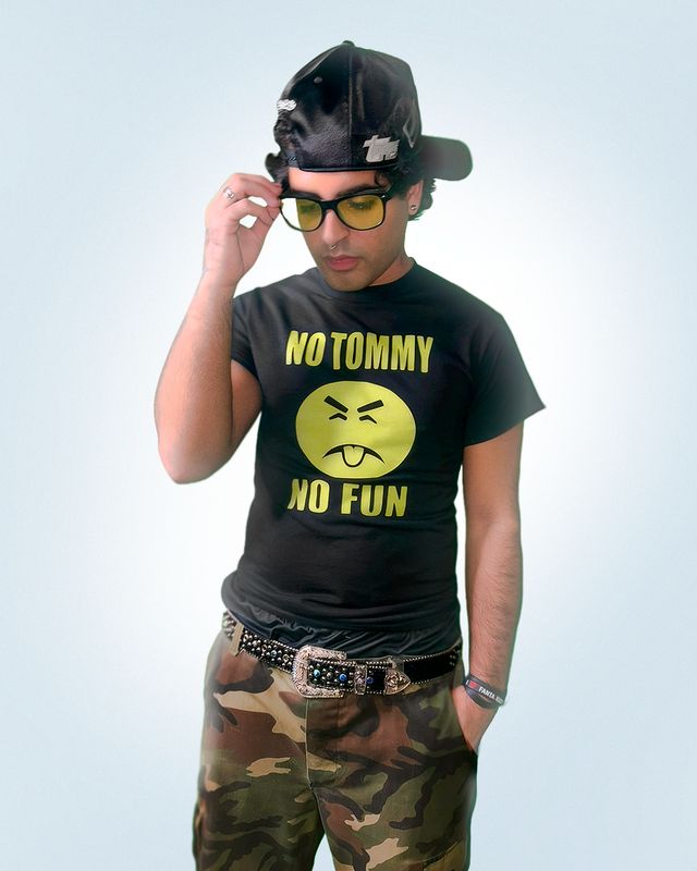 2SCOTTY2HOTTY : No Tommy No Fun TEE