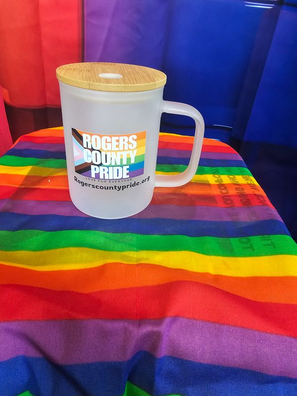 Frosted Glass Mug with lid and straw
