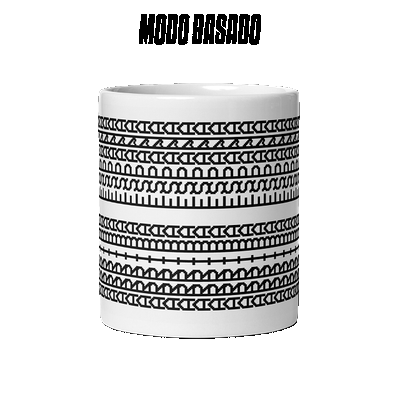 Taza blanca &quot;ARRIBA ESPAÑA patrón&quot; camuflaje