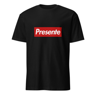 Camiseta negra ["Presente" rojo]
