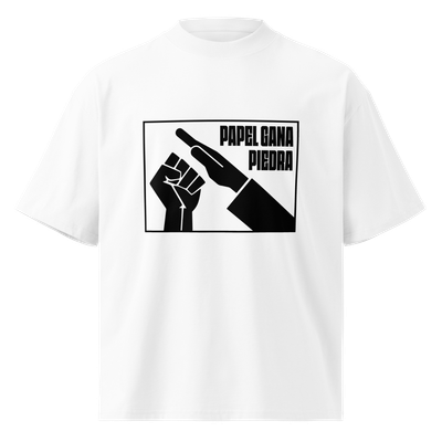 Camiseta oversize blanca "papel gana piedra"