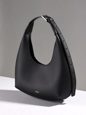 Womens elegent leather bags