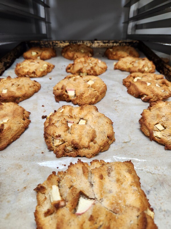 Apple Cinnamon Cookies (GF + V)
