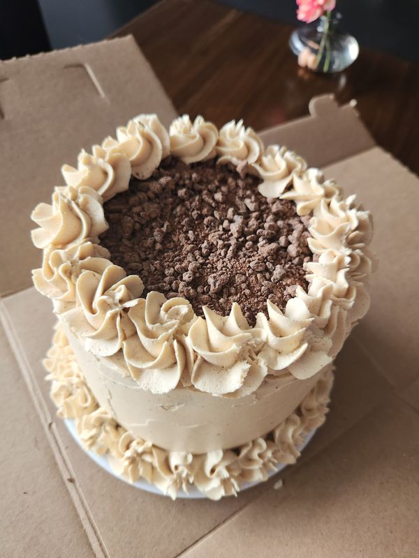 3 Layer Cakes &amp; Cupcake Options