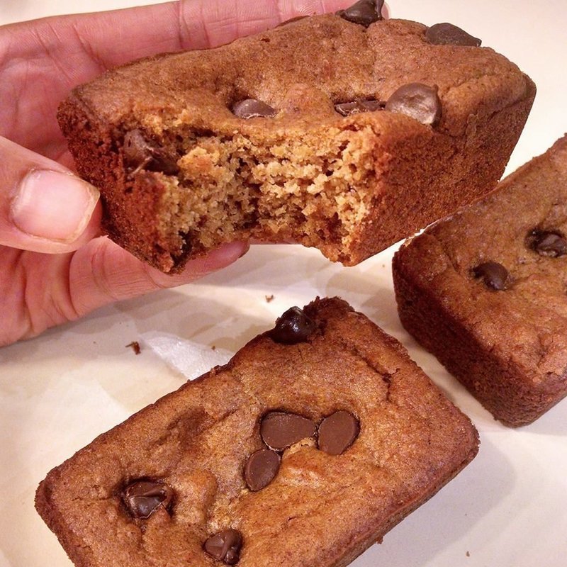 Chickpea Peanut Butter Blondies  ( V &amp; GF)